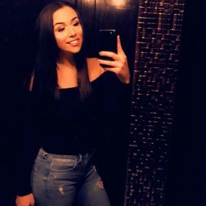 Meet your Posher, Janelle